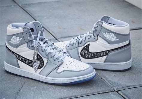 jordan dior gray|jordan 1 high Dior.